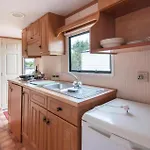 Lovely Home In Sarbinowo 度假居 萨比诺瓦